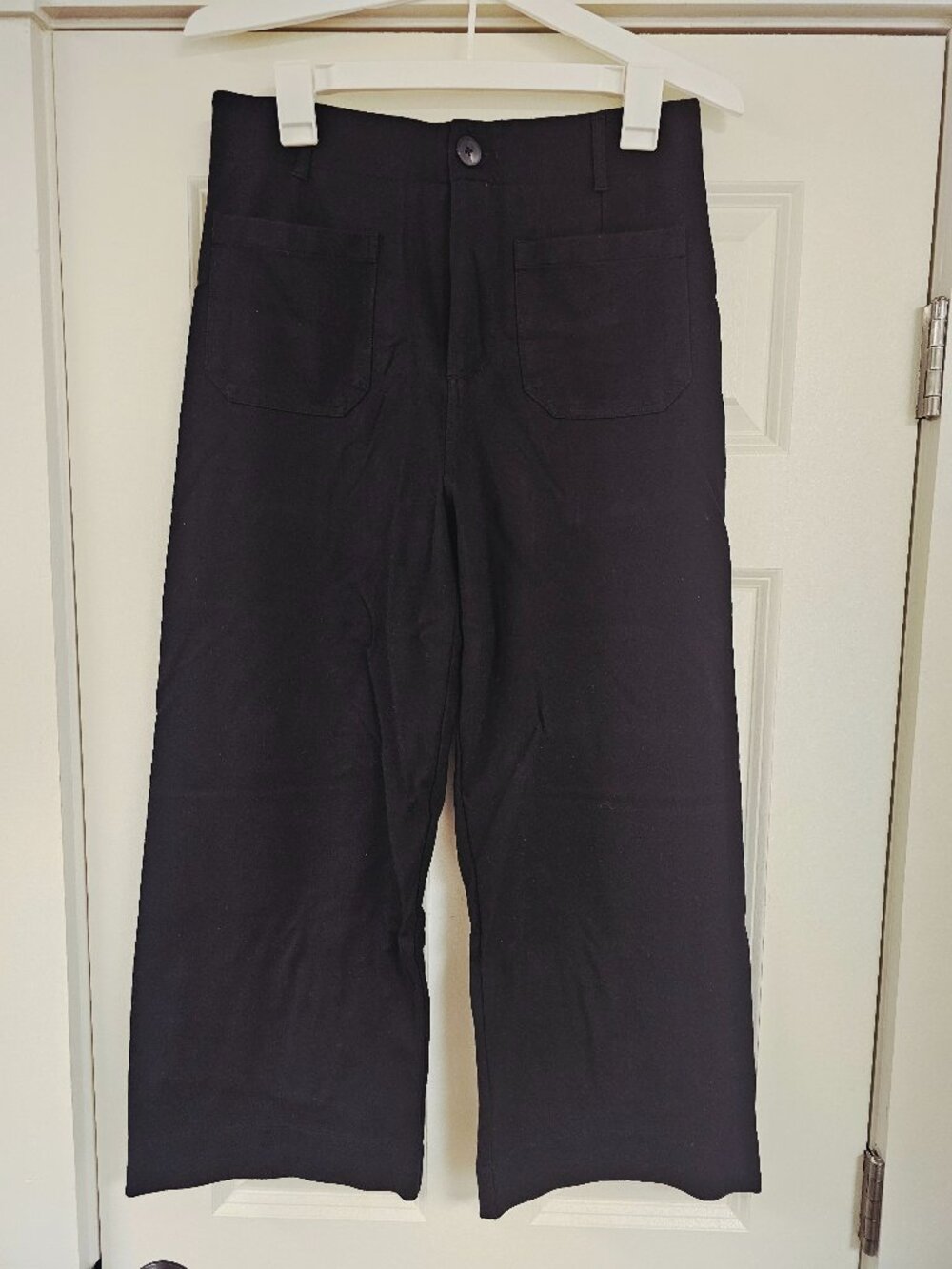 JNY Women's Wide Leg Cropped Dress Pants in black, high rise fit, size 10